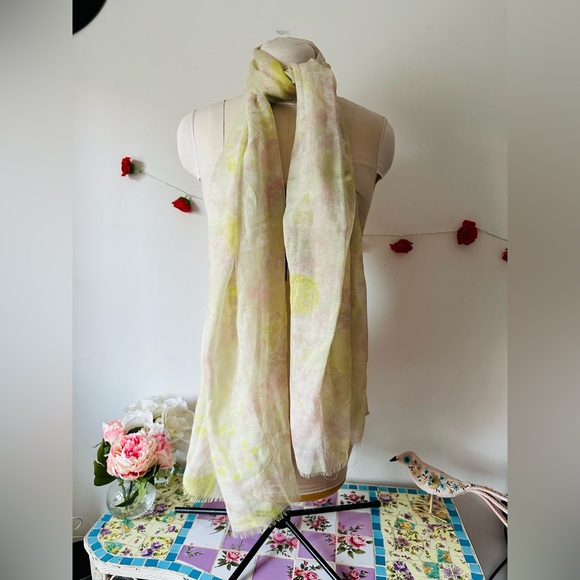 Aritzia Wilfred Soft Pastel Floral Wool Silk Scarf - Picture 1 of 6